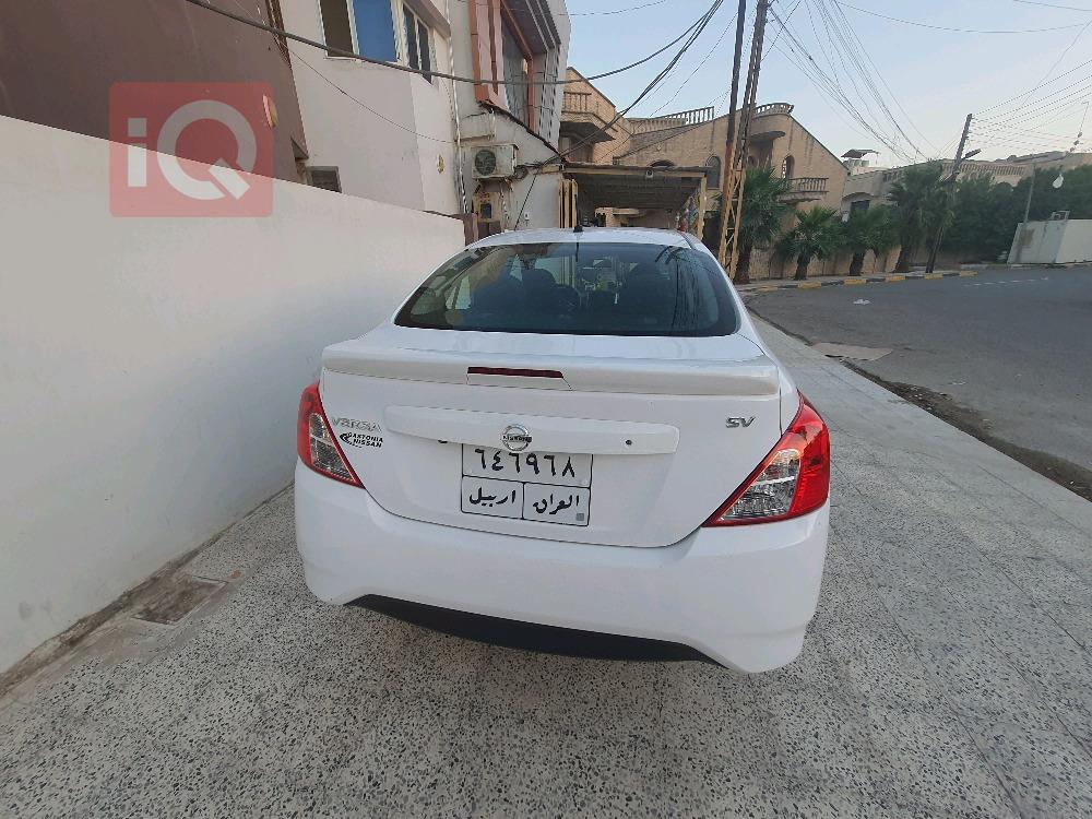 نیسان ڤێرسا